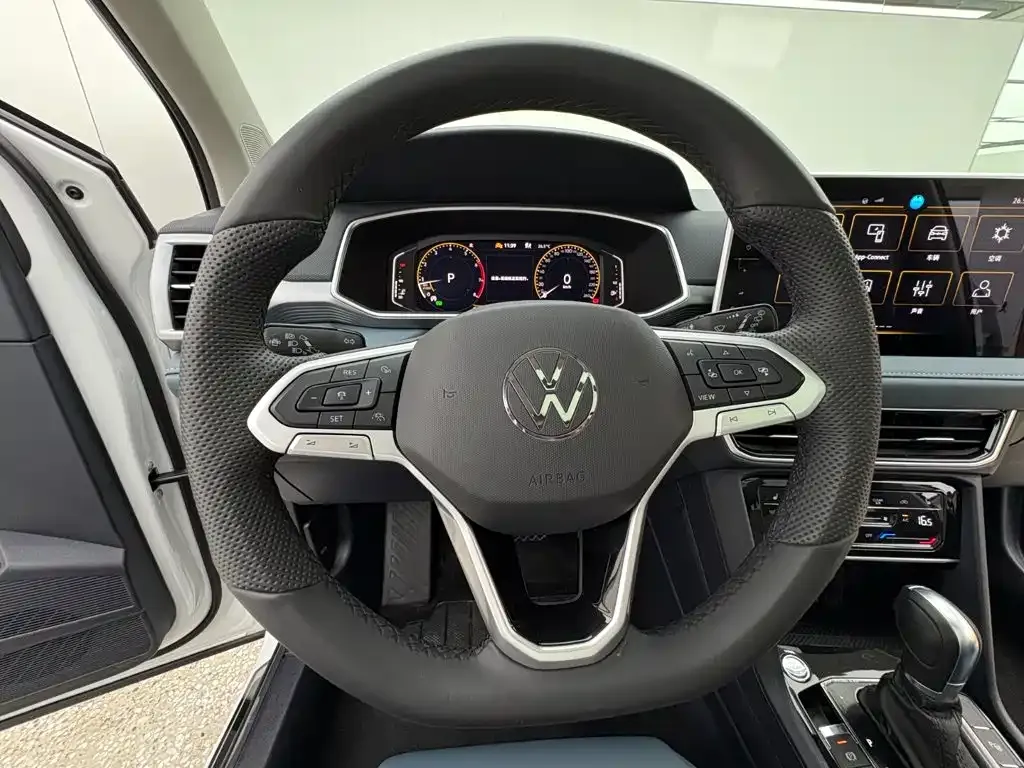Volkswagen Tharu — фото 10
