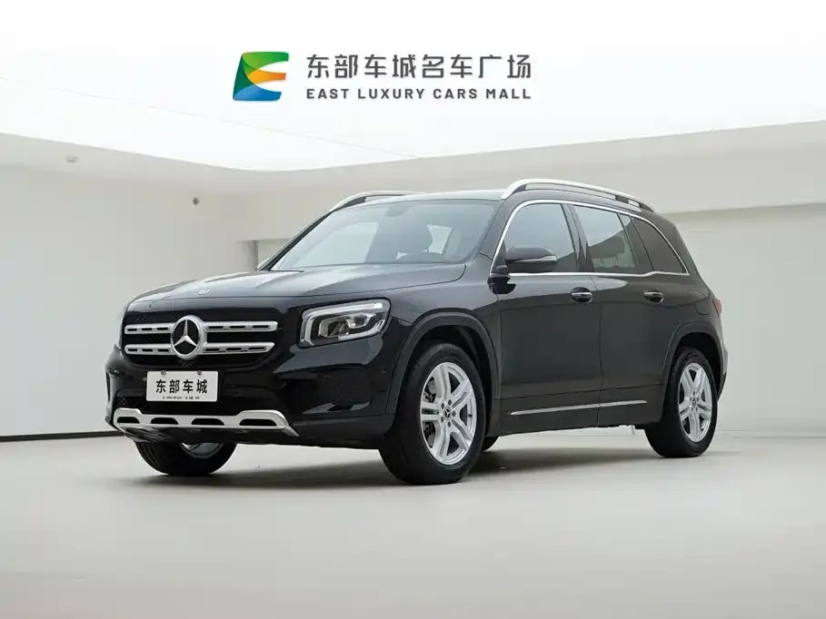 Mercedes-Benz GLB — фото 1