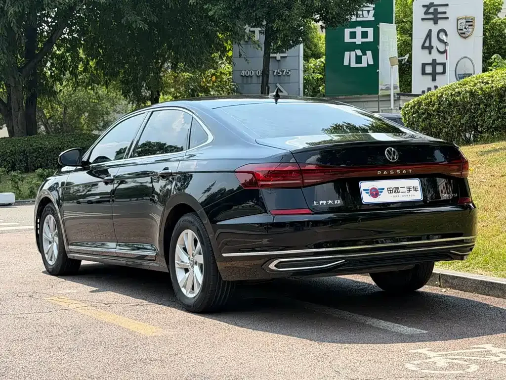 Volkswagen Passat — фото 10