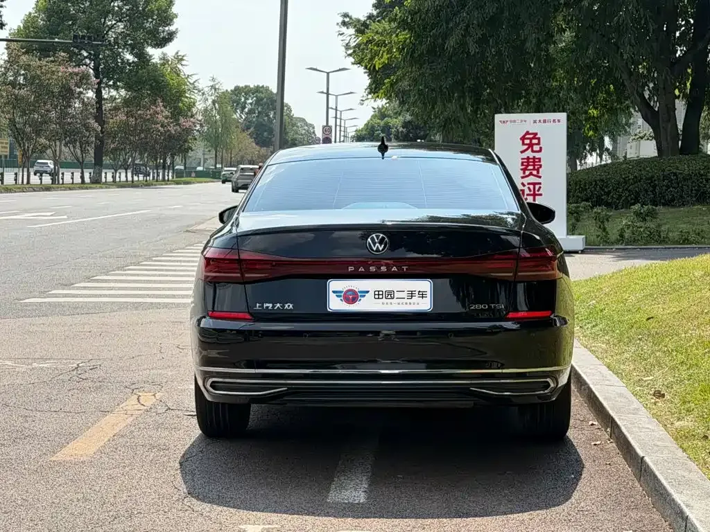 Volkswagen Passat — фото 9
