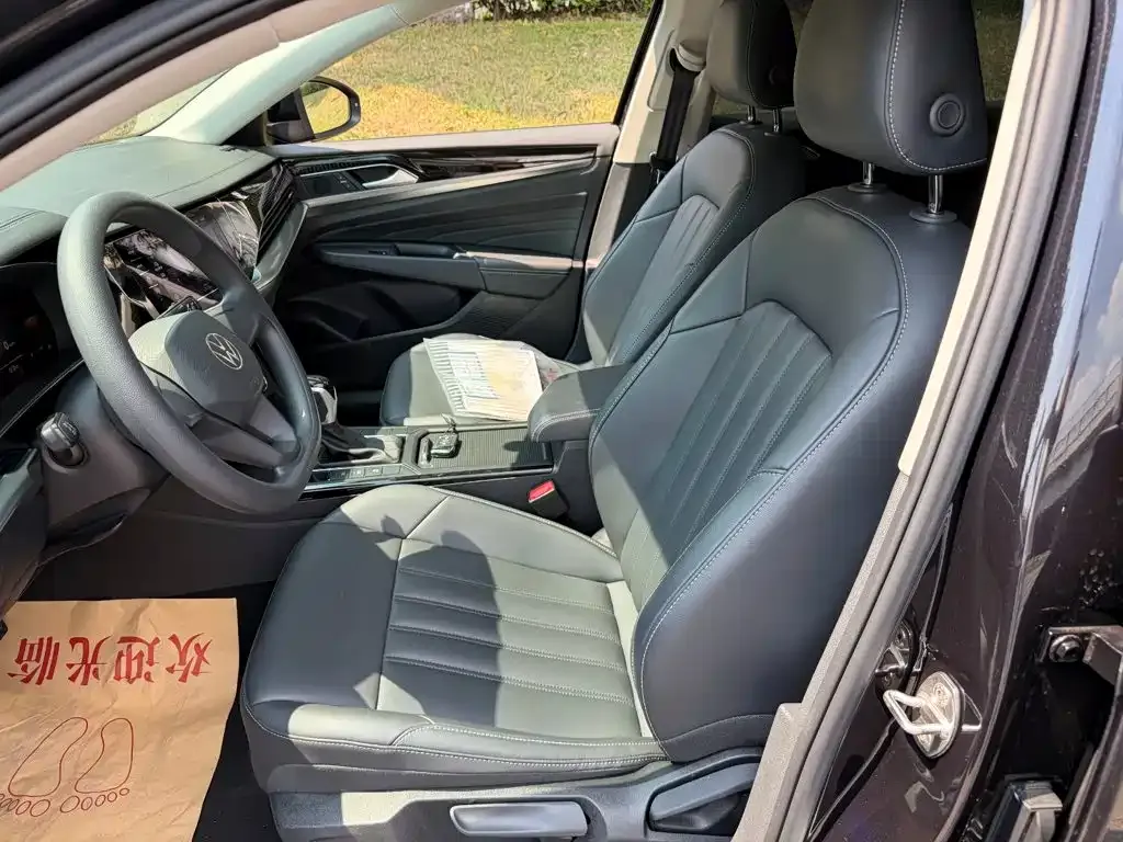 Volkswagen Passat — фото 8
