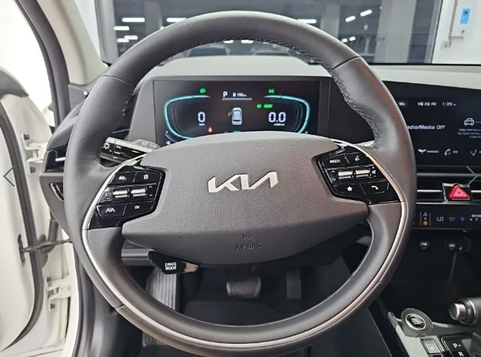 Kia Niro — фото 7