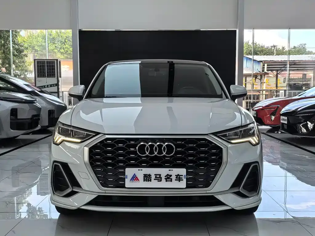 Audi Q3 Sportback — фото 4