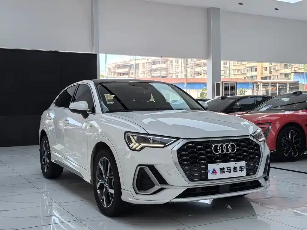 Audi Q3 Sportback — фото 5