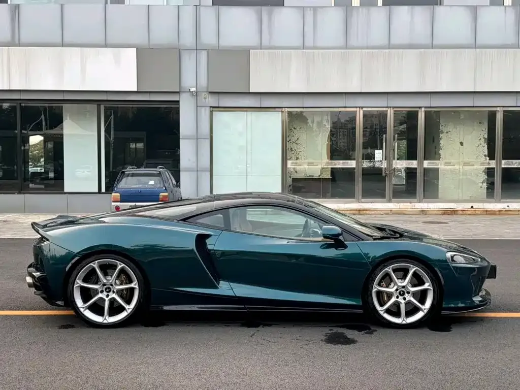 McLaren GT — фото 4