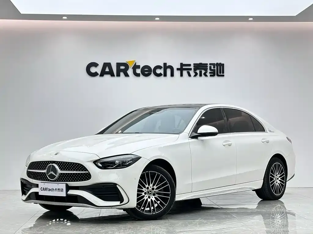 Mercedes-Benz C-Class — фото 1