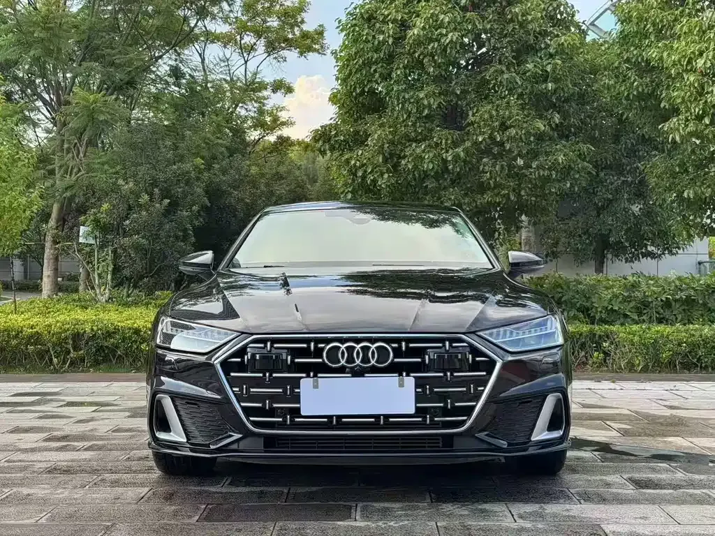 Audi A7L — фото 9