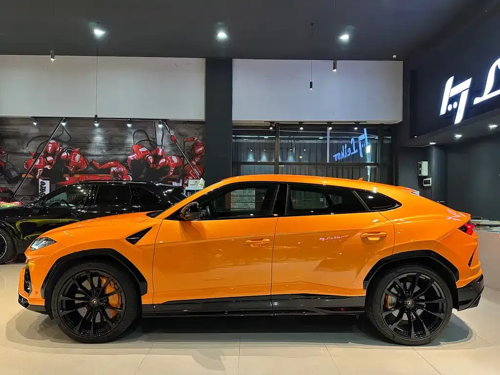 Lamborghini Urus — фото 3