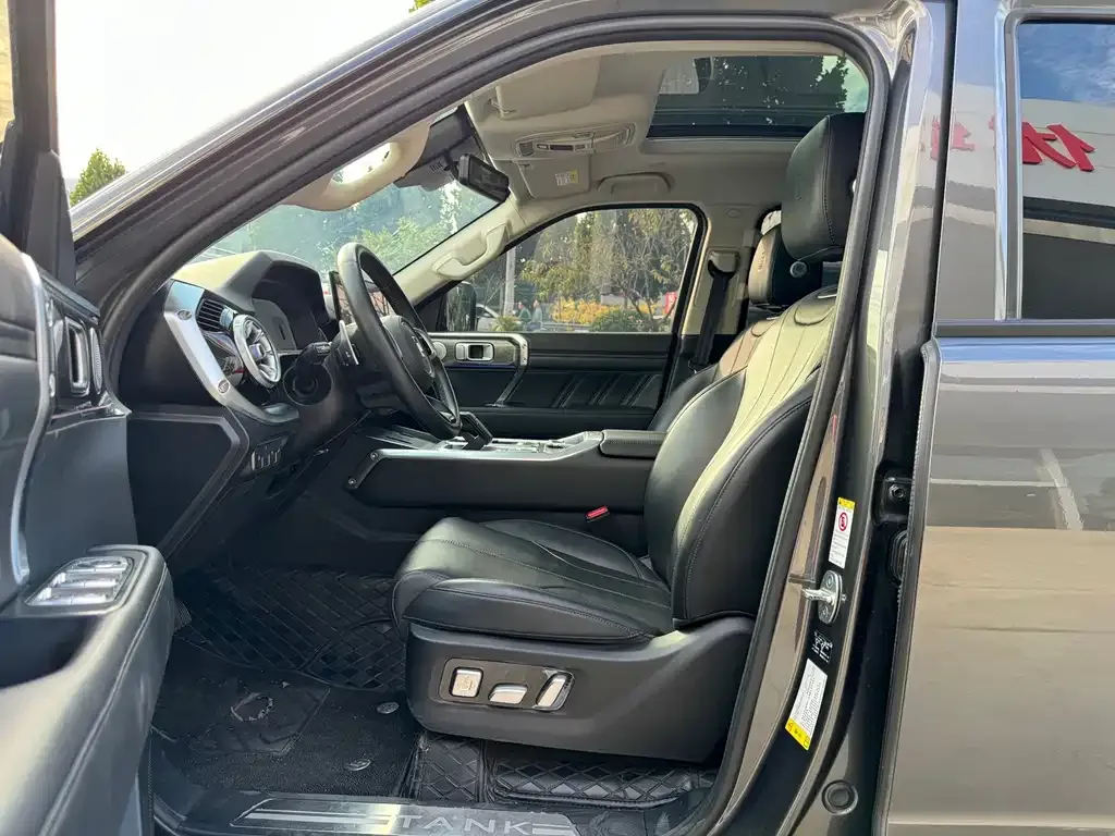 Tank 400 New Energy — фото 9
