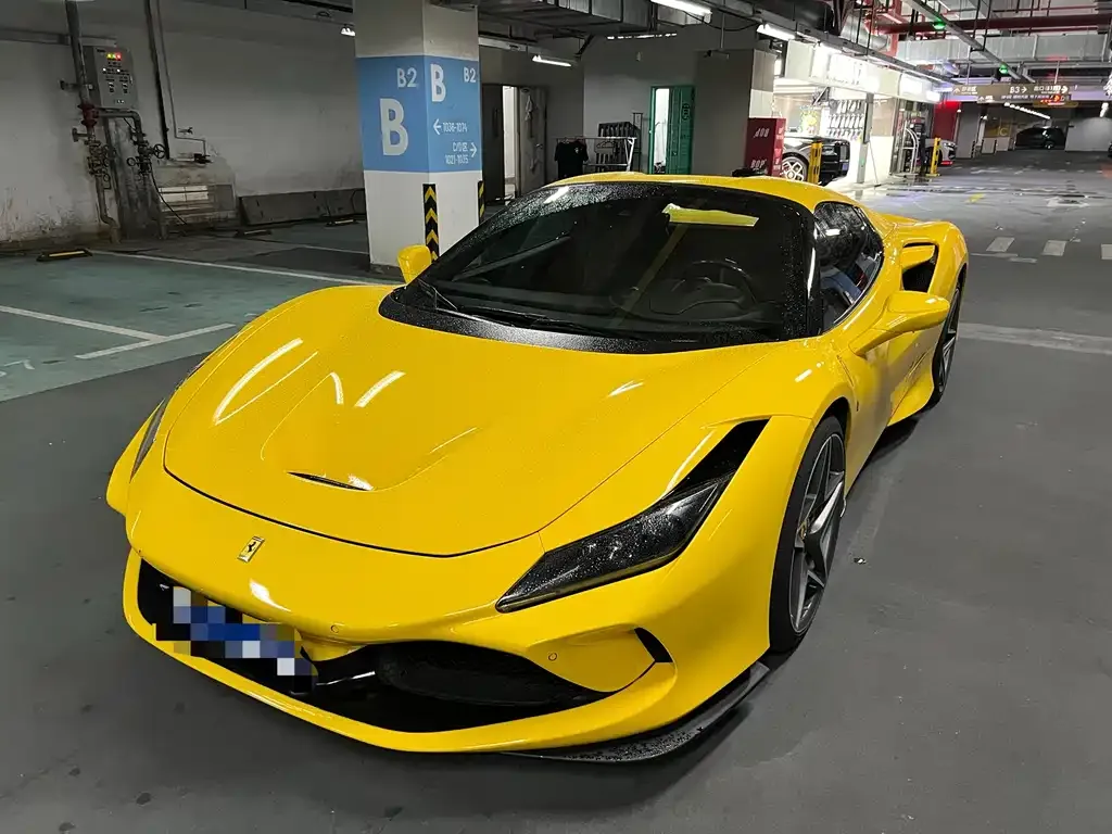 Ferrari F8 — фото 10