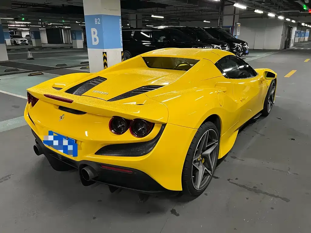 Ferrari F8 — фото 5