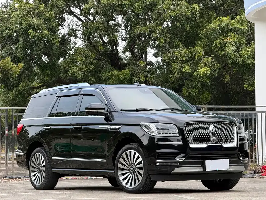 Lincoln Navigator — фото 8