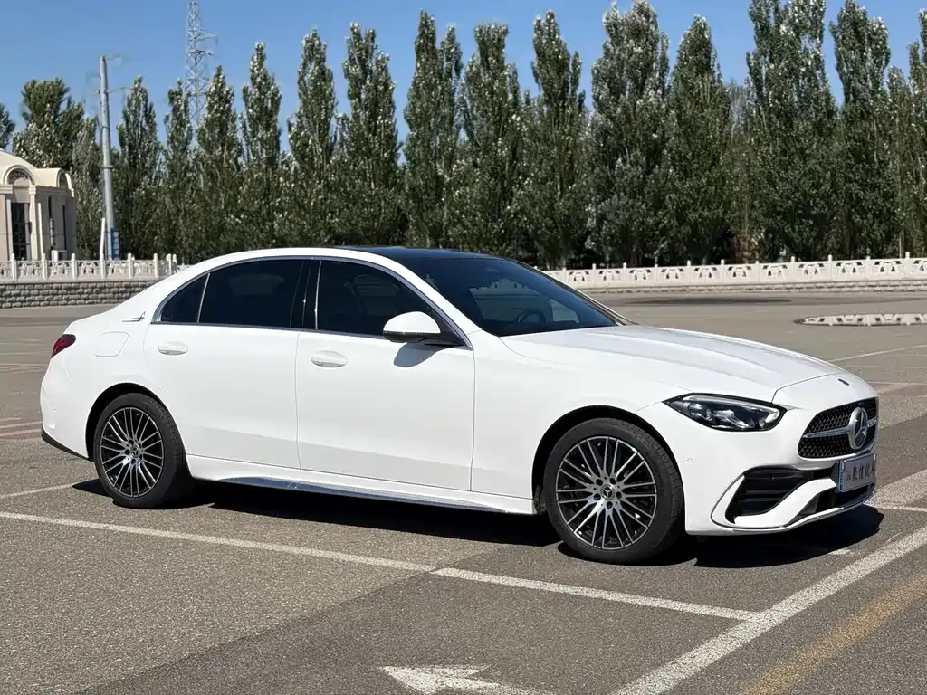 Mercedes-Benz C-Class — фото 10