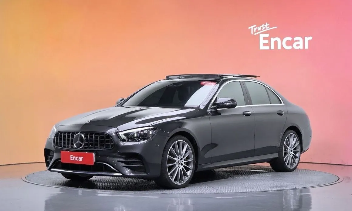 Mercedes-Benz E-Class — фото 1