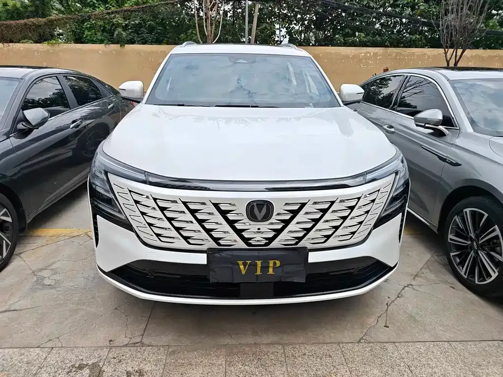 Changan CS75 PLUS — фото 10