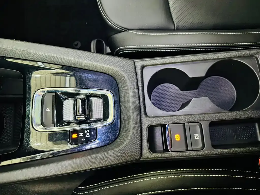 Skoda Octavia — фото 7
