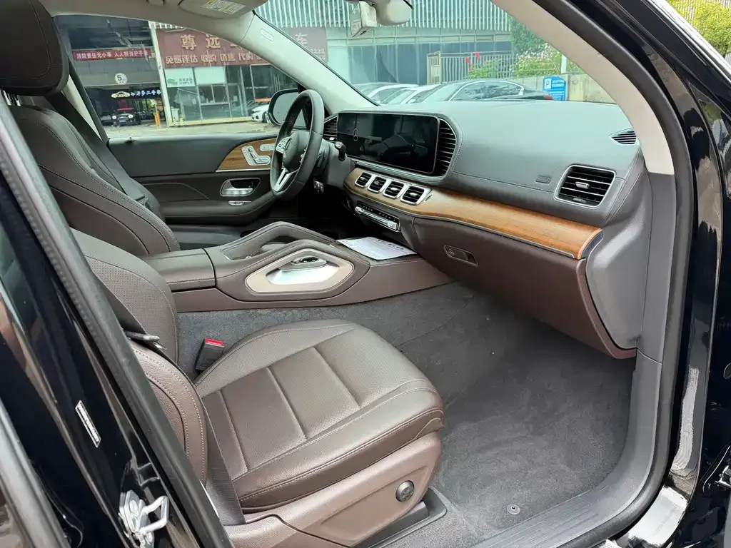Mercedes-Benz GLS — фото 3