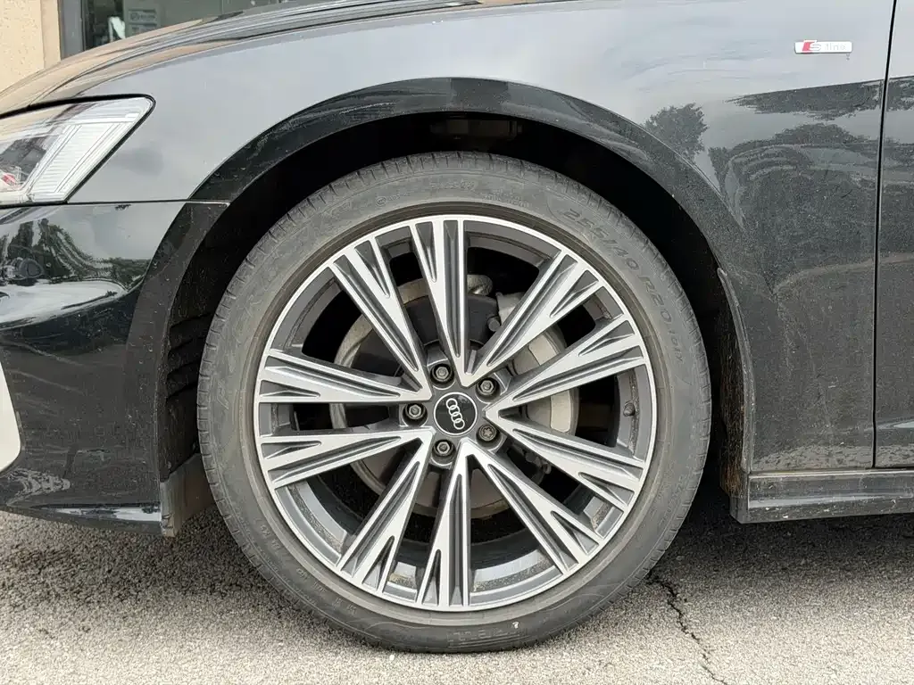 Audi A6L — фото 3