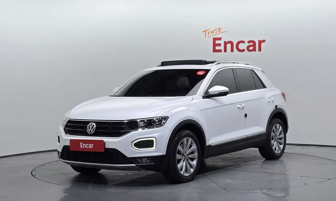 Volkswagen T-Roc — фото 1