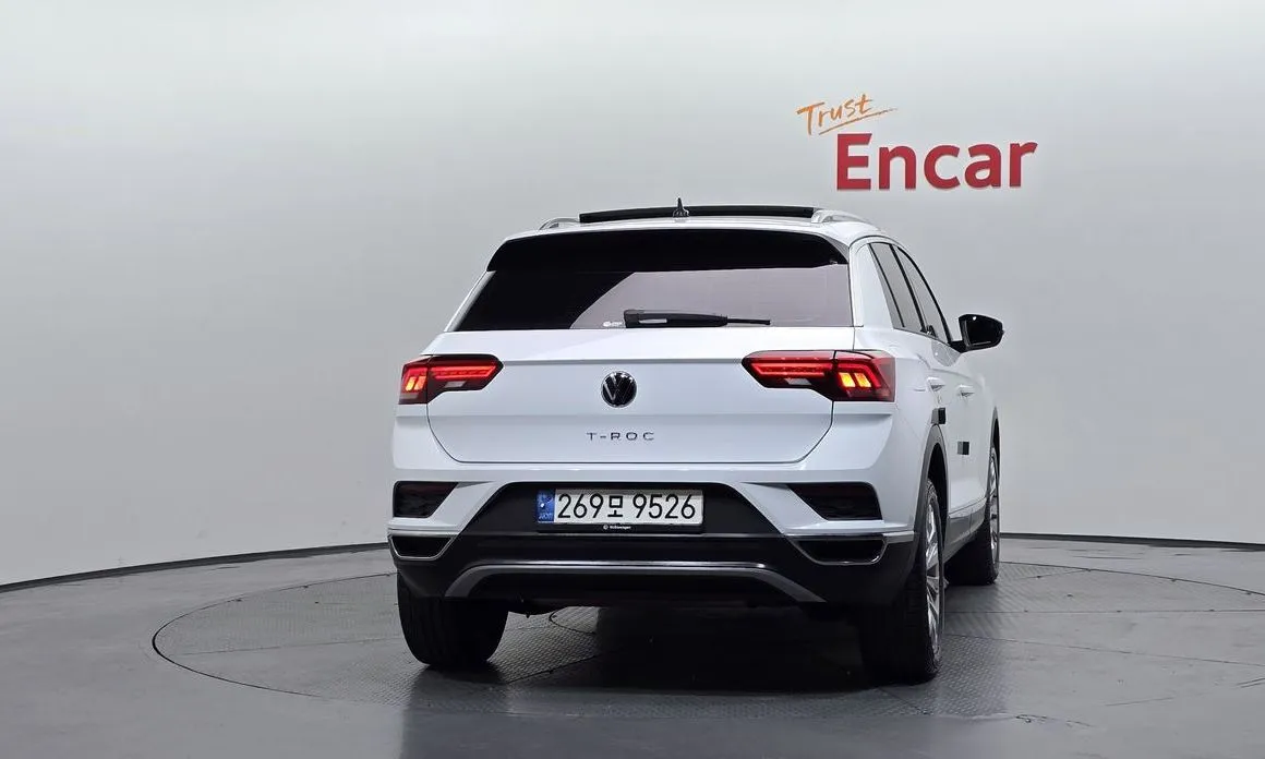 Volkswagen T-Roc — фото 3