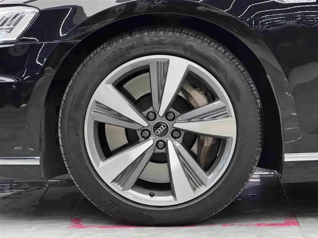 Audi A8 New Energy — фото 10
