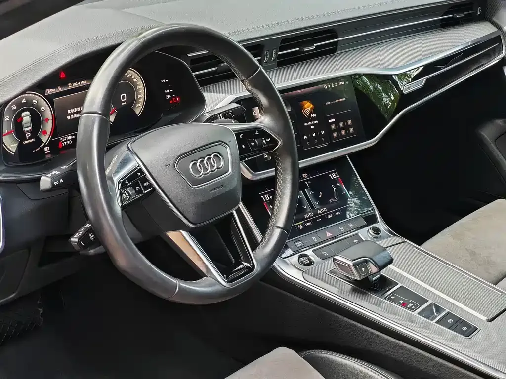 Audi A6L — фото 8