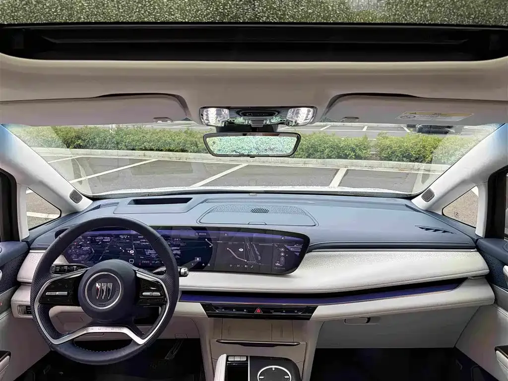 Buick GL8 Hybrid — фото 2
