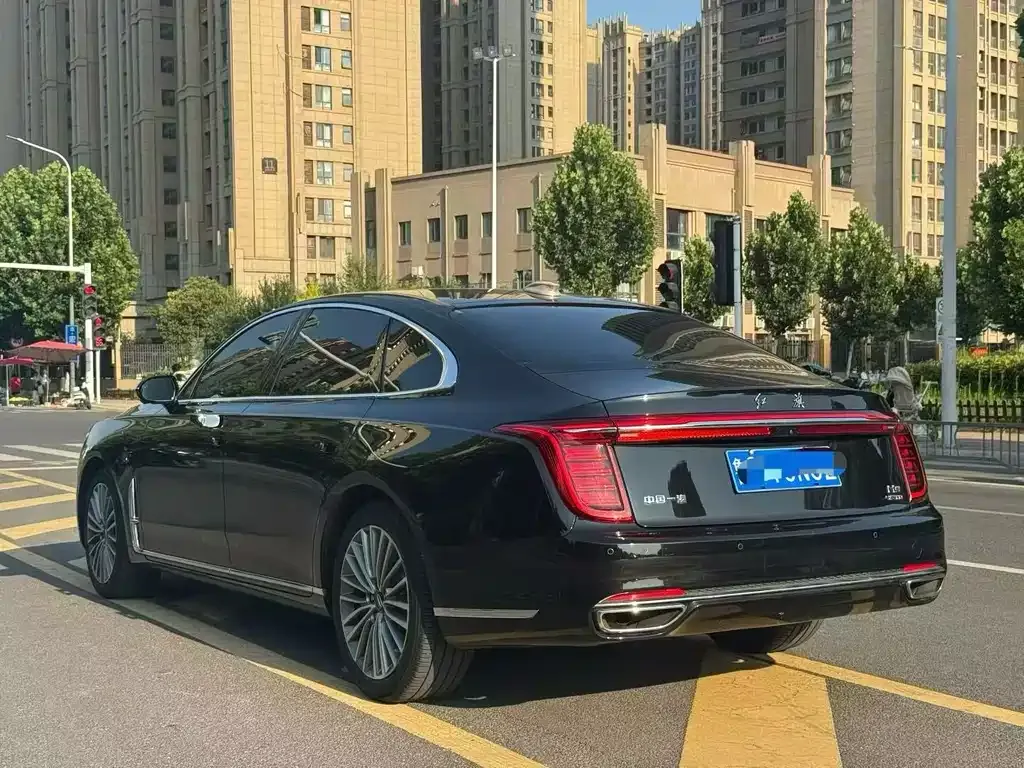 Hongqi H9 — фото 7