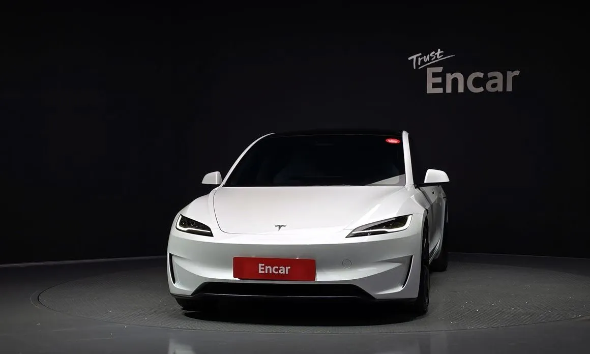 Tesla Model 3 — фото 2