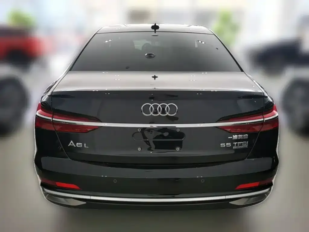 Audi A6L — фото 8
