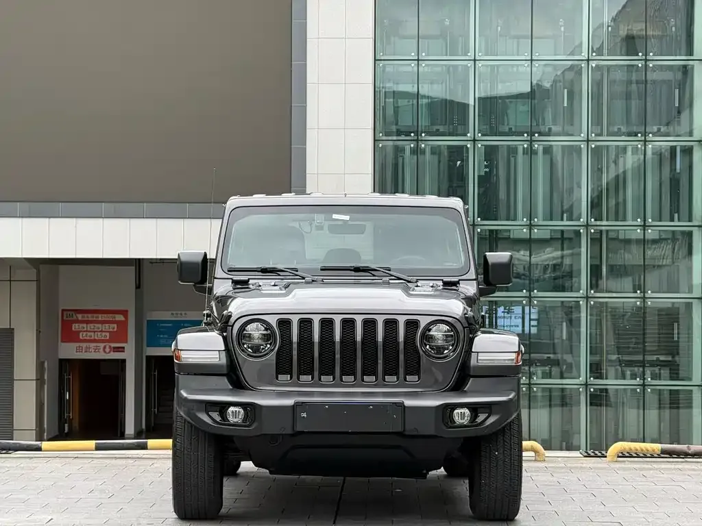 Jeep Wrangler — фото 4