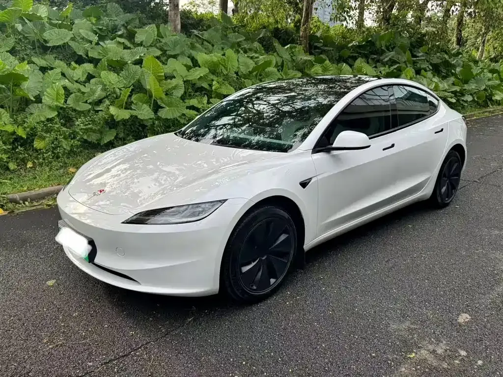Tesla Model 3 — фото 4