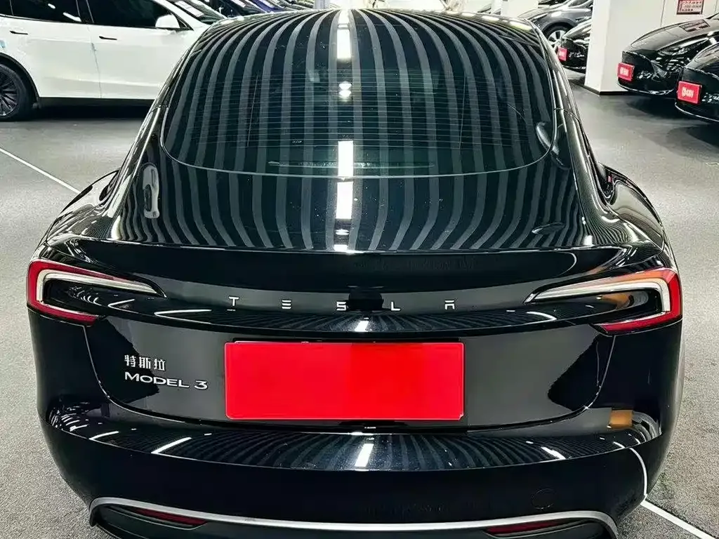 Tesla Model 3 — фото 6