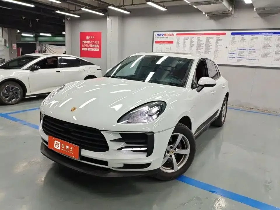 Porsche Macan — фото 1