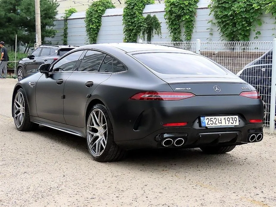 Mercedes-Benz AMG GT — фото 6