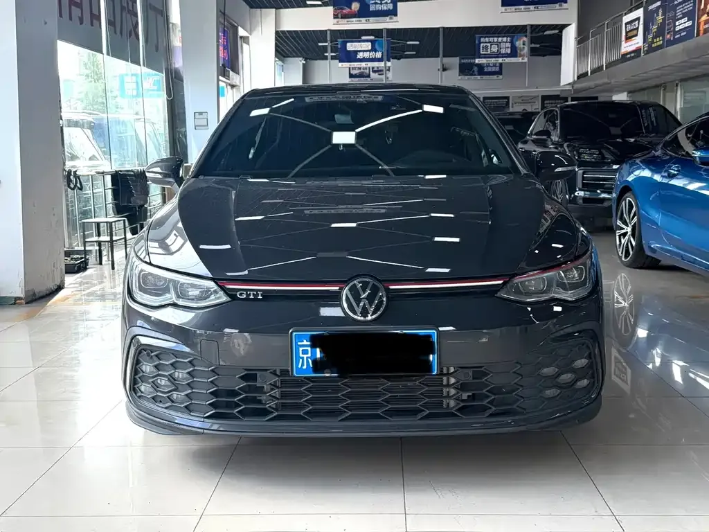 Volkswagen Golf GTI — фото 5