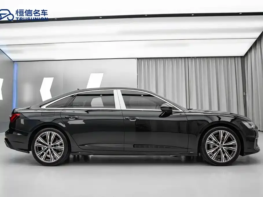 Audi A6L — фото 2