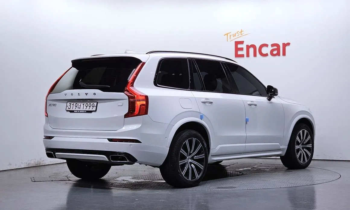 Volvo XC90 — фото 5