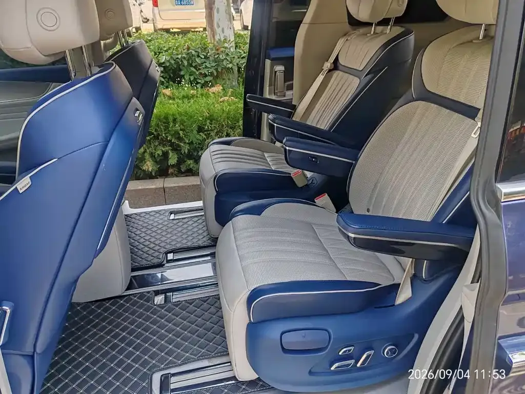 Roewe iMAX8 — фото 8