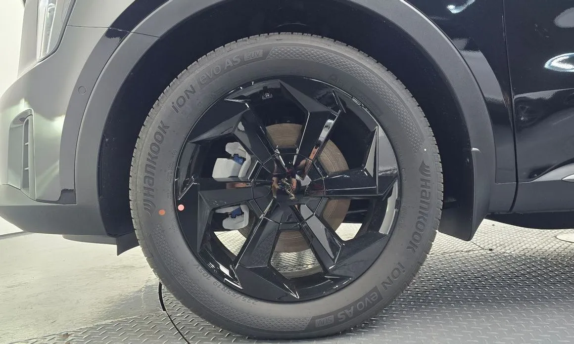 Kia Sorento — фото 9