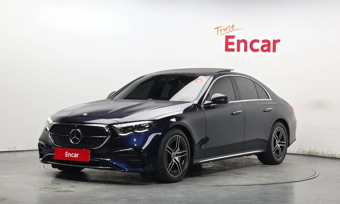 Mercedes-Benz E-Class — фото 1