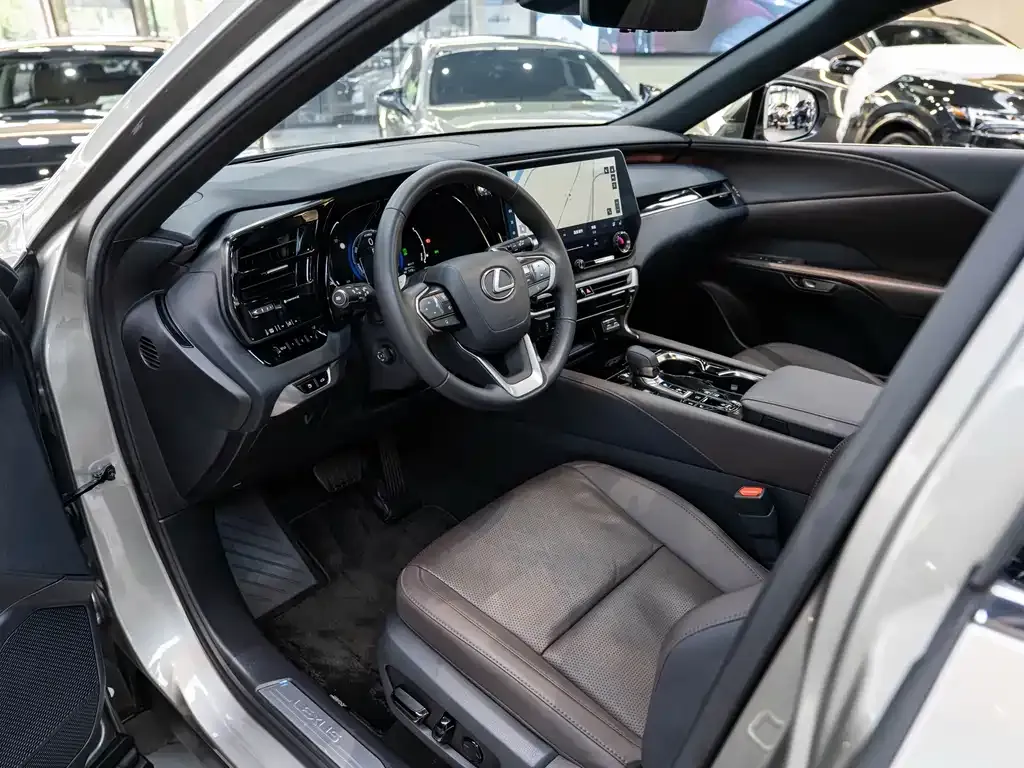Lexus RX New Energy — фото 2