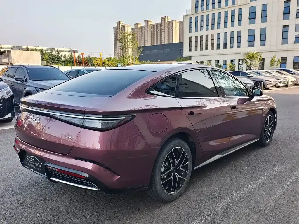 BYD Seal — фото 9