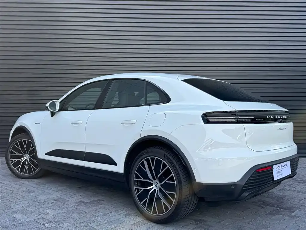 Porsche Macan EV — фото 3