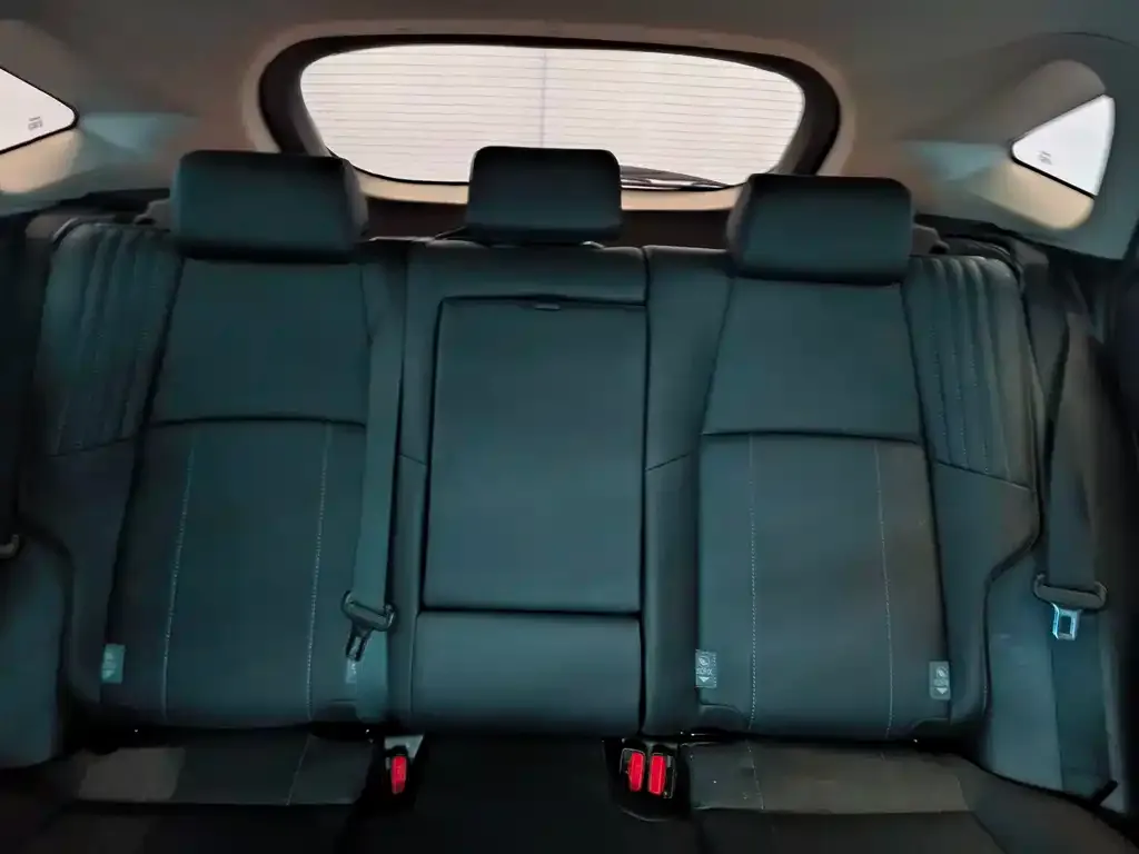 Toyota Harrier — фото 3