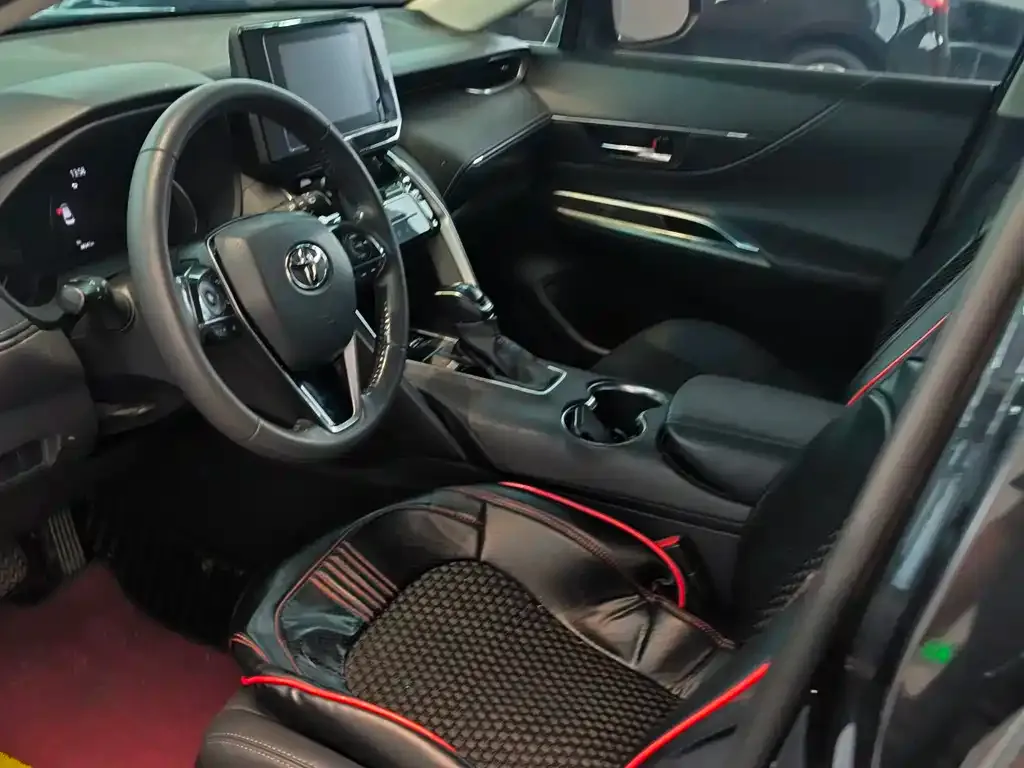 Toyota Harrier — фото 9