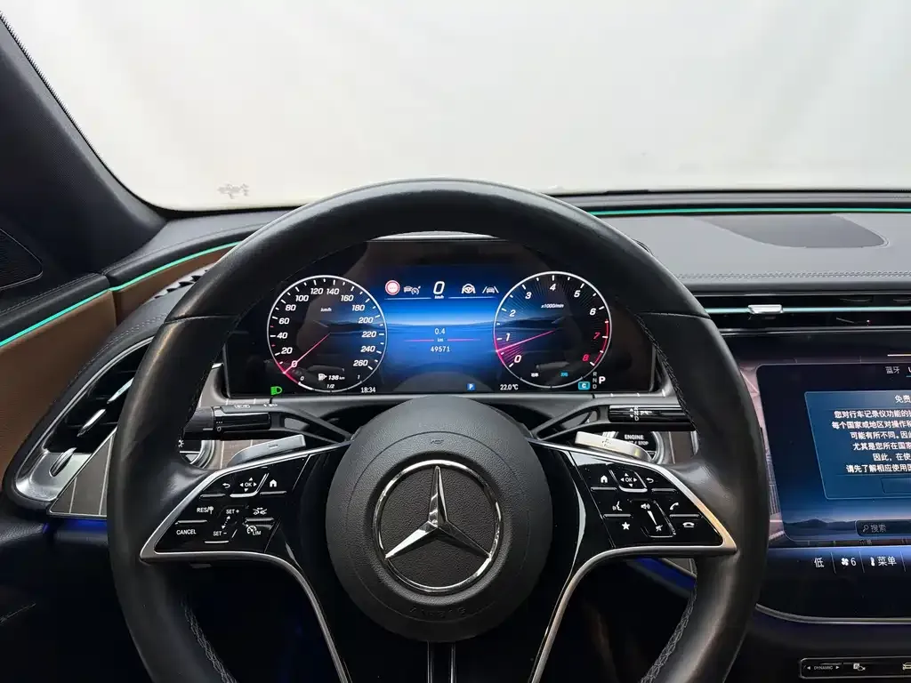 Mercedes-Benz E-Class — фото 10