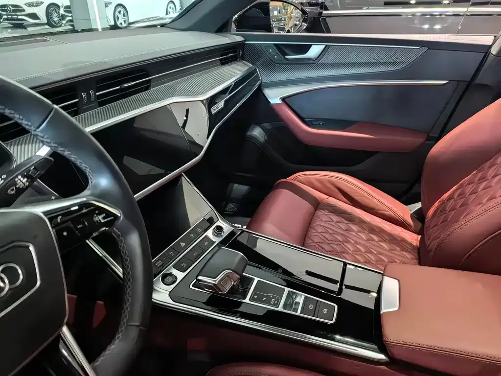Audi A7L — фото 5