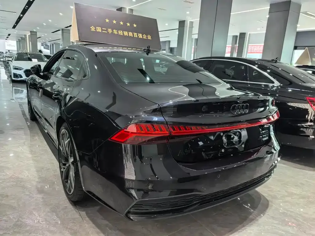Audi A7L — фото 4