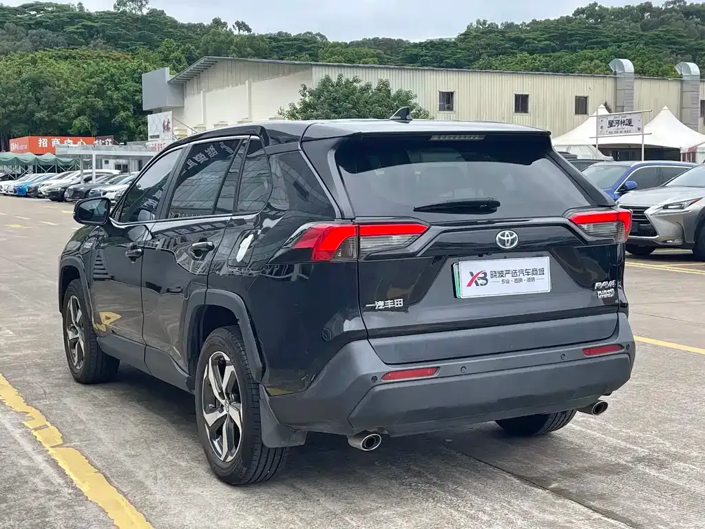 Toyota RAV4 Prime — фото 6